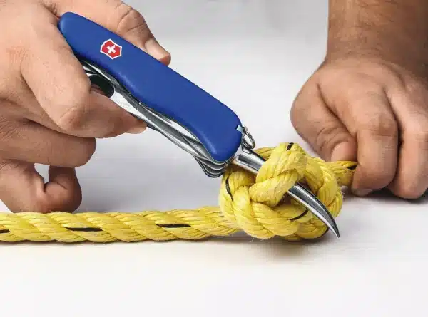 Cortaplumas Skipper Pro 0.8503.2MW marca Victorinox - Imagen 3