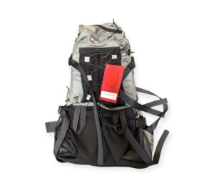Outside-Eagle-Creek-30-gris-y-negro.jpg